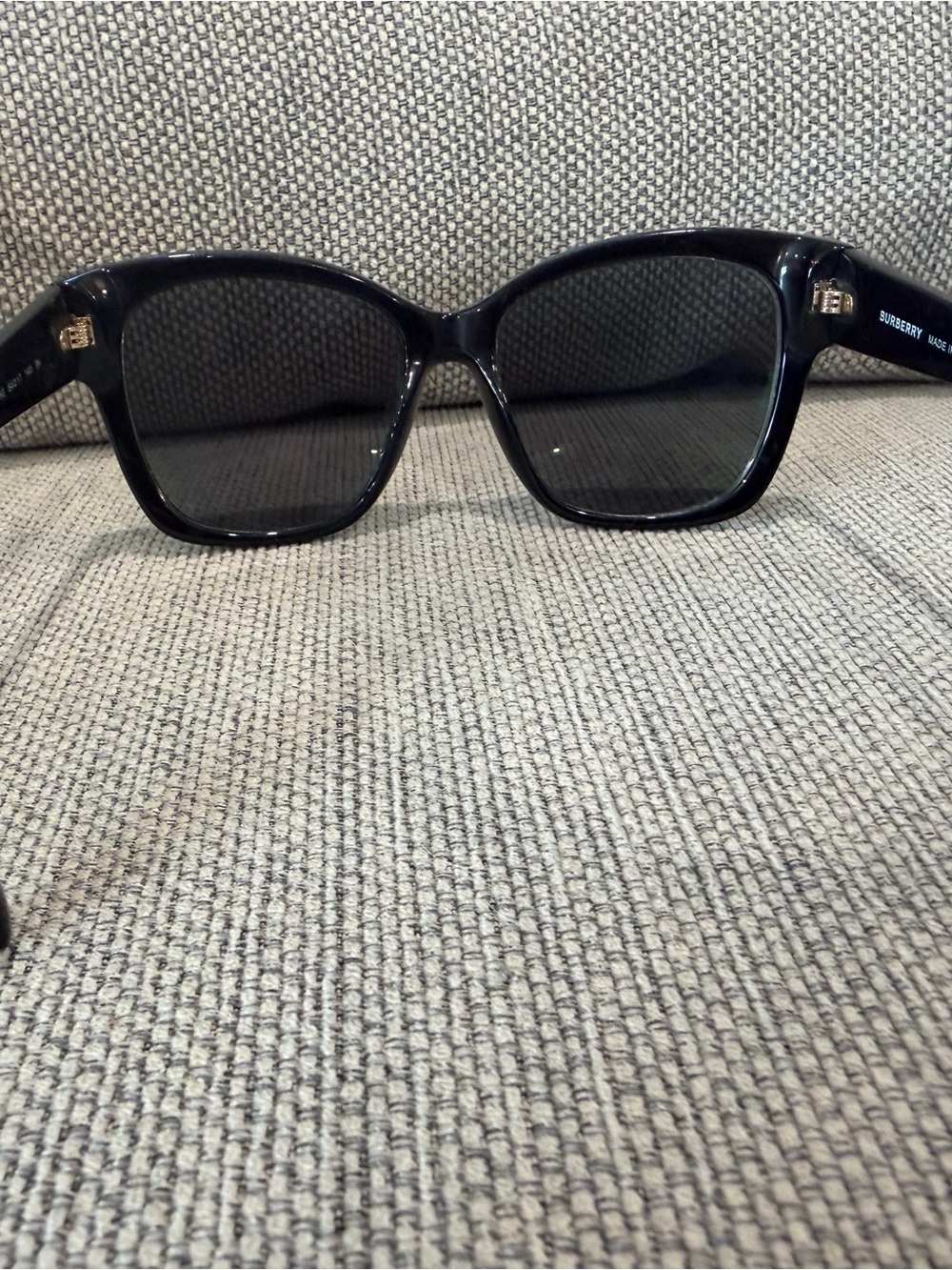 Authentic Burberry Sunglasses - Picture 4 of 7